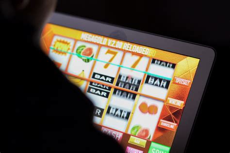 Обманув онлайн казино, игрок сам себя выдал